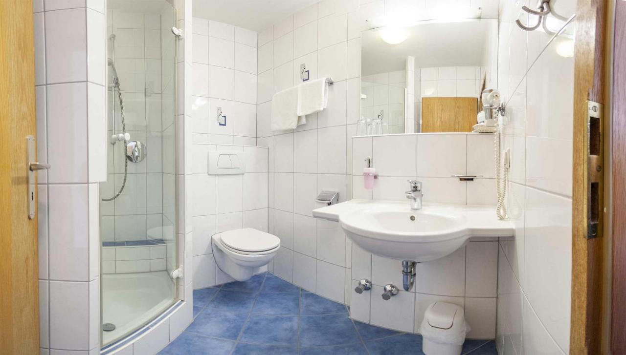 Hotel-Gasthof Krone Грединг Экстерьер фото